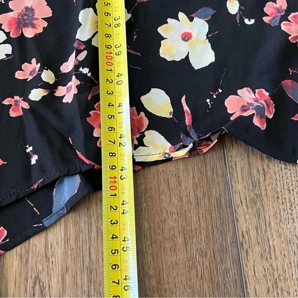 NWT Revolve Three Eighty Two MIDI Hankerchief Flo… - image 2